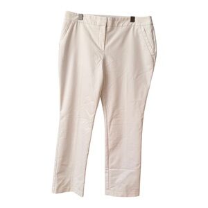 Chico’s So Slimming Pants in White. Size 1.5 SHORT (Medium or Size 10)